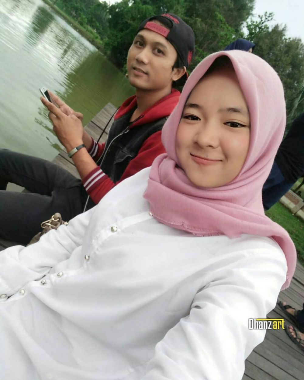 11 Foto editan cowok ngefans berat Nissa Sabyan ini bikin ngakak