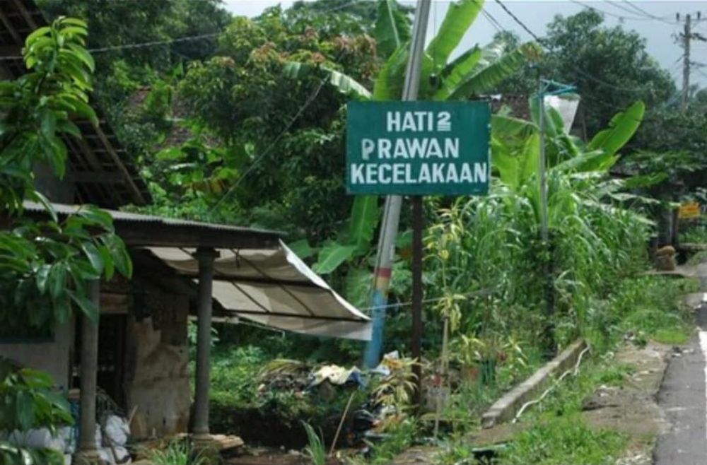 13 Pengumuman di jalanan ini bikin ketawa sambil tepuk jidat