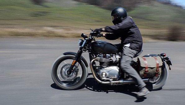 10 Gaya Sammy Simorangkir jadi anak motor, gahar abis