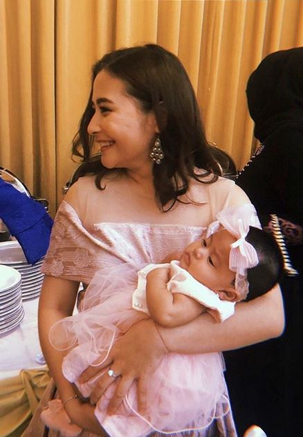 13 Momen Prilly bareng anak kecil & bayi, udah cocok jadi ibu?