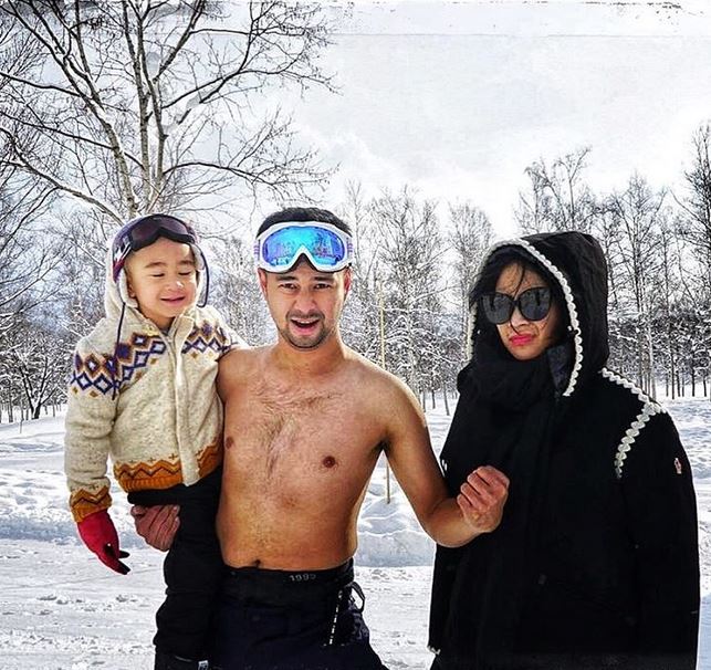 11 Potret keseruan Raffi-Gigi mainan Salju di Jepang, gokil abis