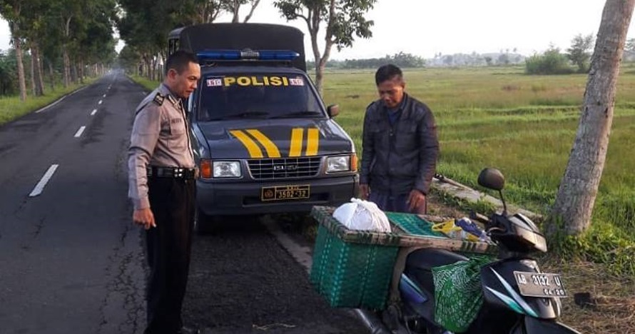 Alasan pria ini kehilangan motornya bikin tepuk jidat