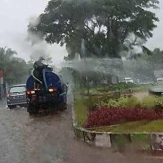 15 Foto lucu ini bukti bapak-bapak nggak pernah kehabisan ide