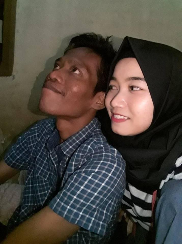 Postingan cewek cantik bareng kekasih ini viral, jodoh itu nyata