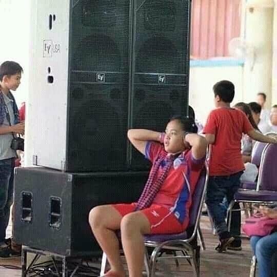 12 Foto lucu anak kecil bertingkah ekstrem ini bikin tepuk jidat