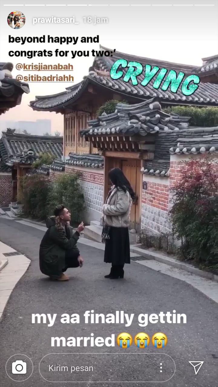 8 Momen Siti Badriah dilamar kekasih di Korea, cincinnya khusus