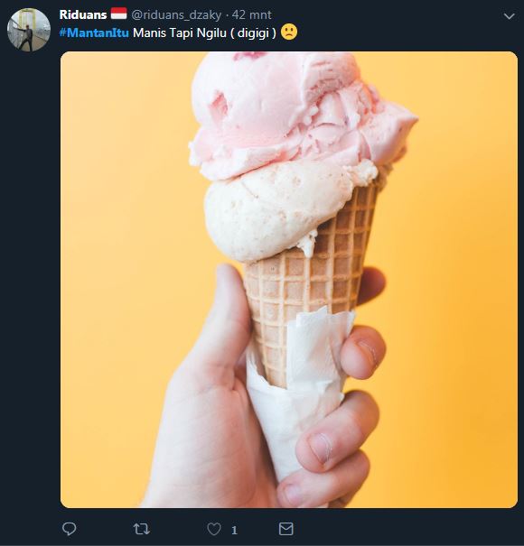 15 Cuitan lucu 'mantan itu' ini nyindir kisah cinta masa lalu