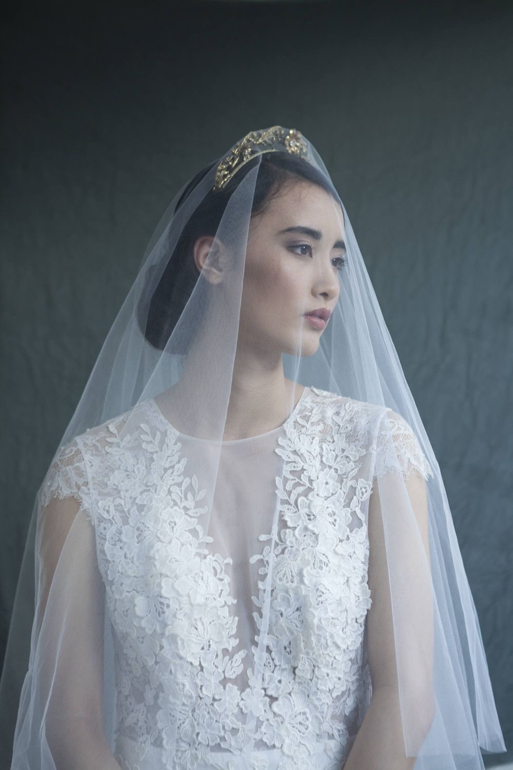 5 Tren pernikahan yang bakal booming di 2019, gaun sampai makeup