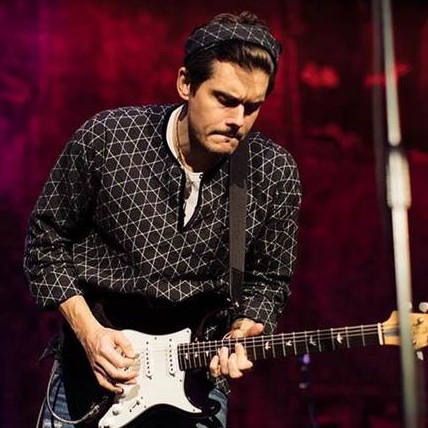 Wow, peraih tujuh kali Grammy Award ini bakal konser di Jakarta  