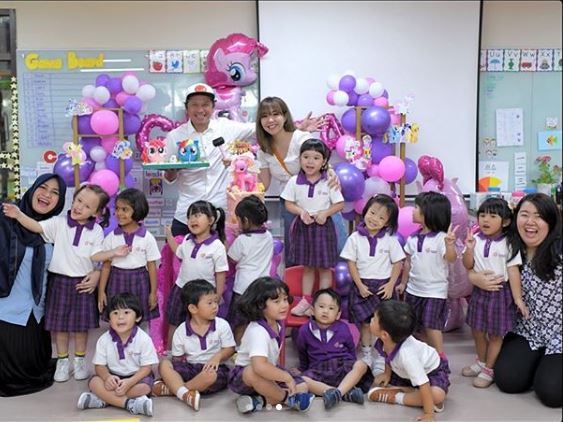 10 Momen ulang tahun Gempi, Gading & Gisel kompak rayakan bersama