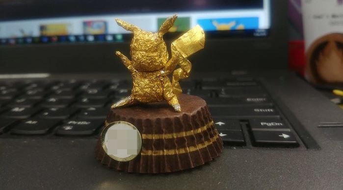 12 Karya seni dari bungkus cokelat ini detailnya bikin takjub