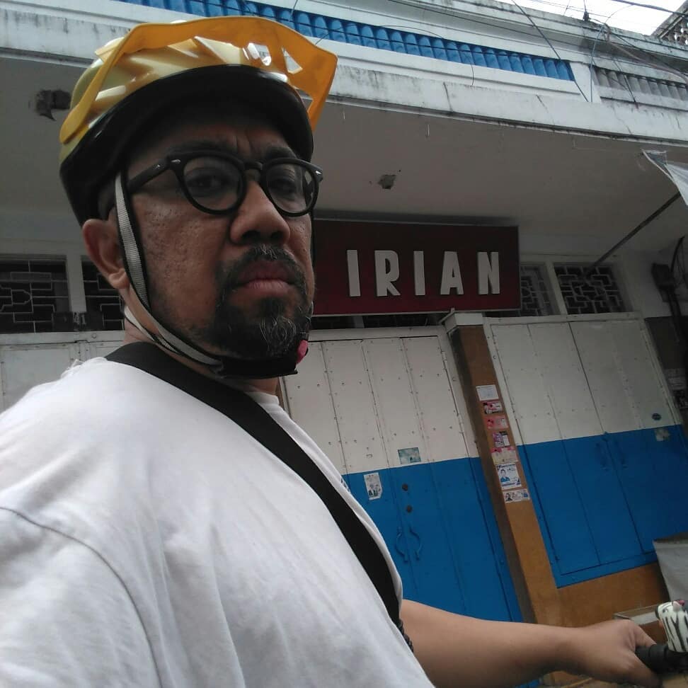 Pria ini 'keliling' Asia & Eropa bersepeda, 10 fotonya kocak abis