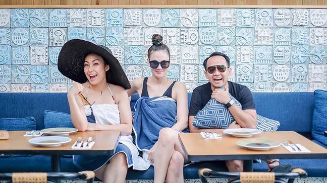 8 Momen liburan Ayu Dewi dan Luna Maya di Bali, seru abis