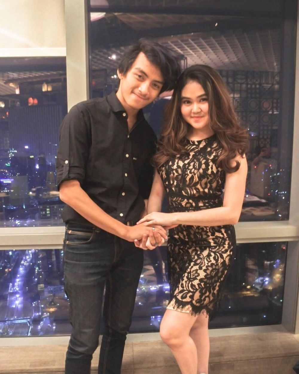 11 Momen mesra sejoli YouTuber sebelum video putusnya viral