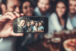 4 Smartphone terbaru di bawah Rp 3 juta, resolusi kamera terbaik