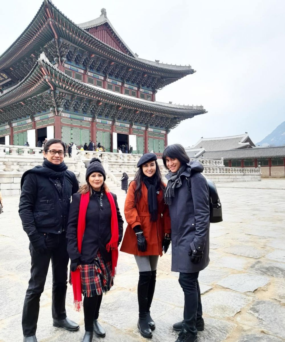 10 Foto Memes-Addie MS liburan di Korea, akrab dengan Vicy Melanie