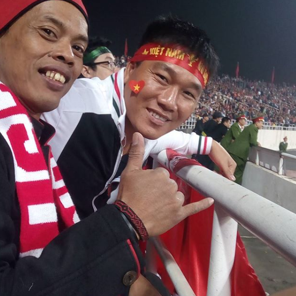 10 Kenangan Ronaldikin saat jadi suporter bola, penuh semangat