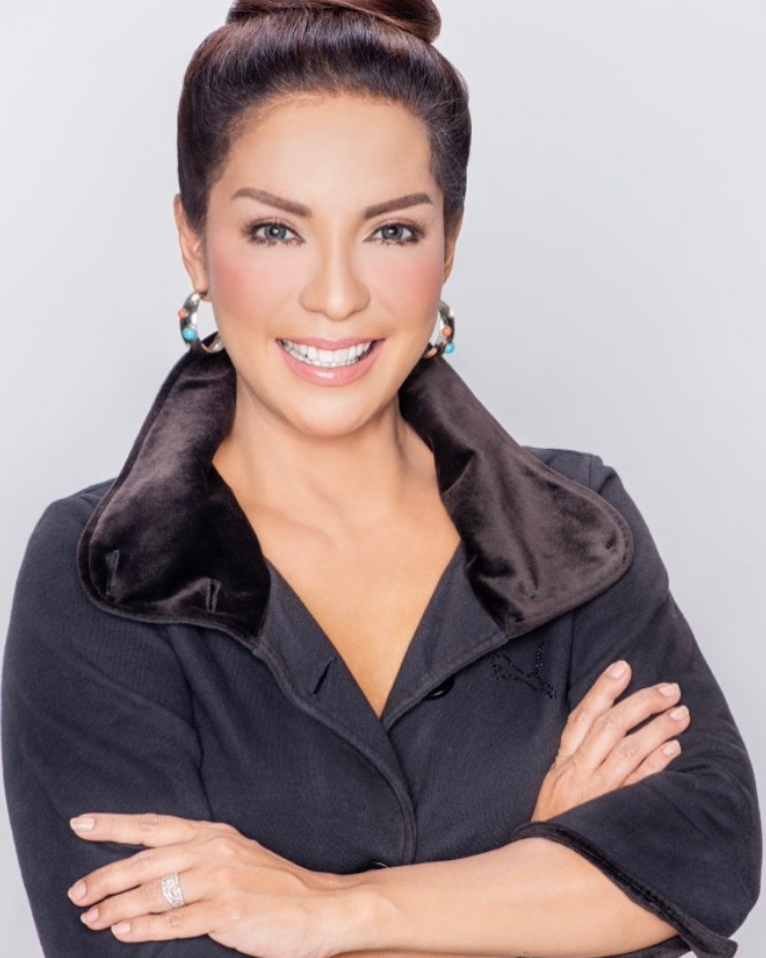 Usia 50 tahun lebih, 10 penampilan Soraya Haque ini awet cantik