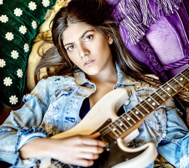 9 Fakta single terbaru Ananya Birla yang diilhami kisah pribadinya