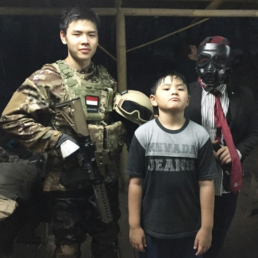 10 Foto Nicholas Sean, putra Ahok tampil berbaju corak militer