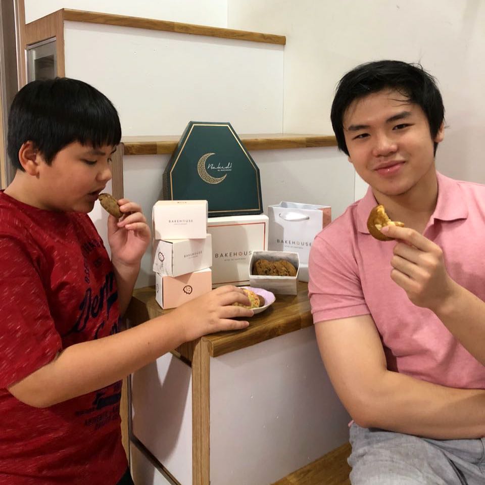 9 Potret kebersamaan Nicholas Sean & Daud, putra Ahok nan kompak