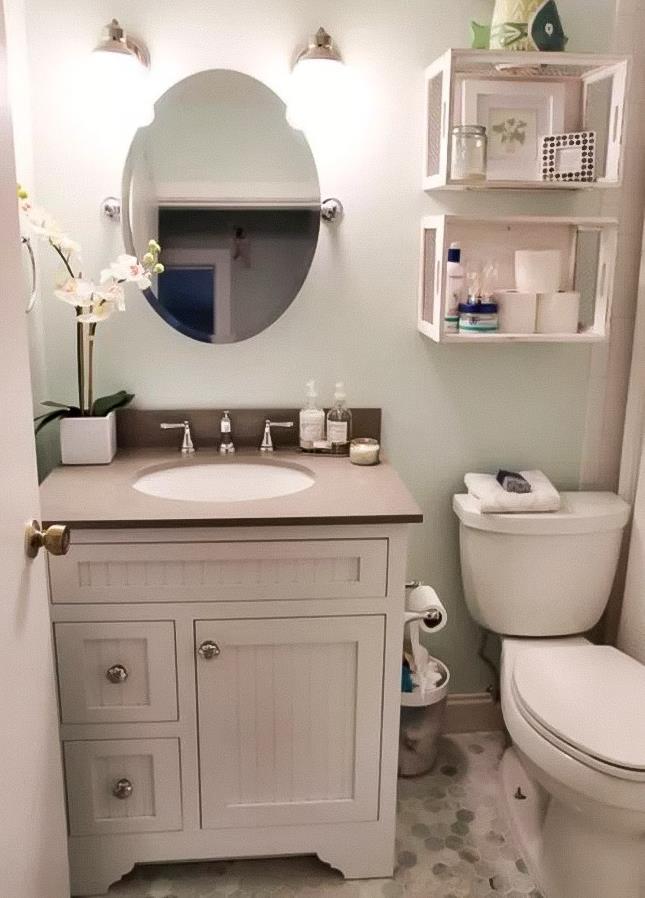 13 Desain kamar mandi mungil ini keren abis, bisa jadi inspirasi