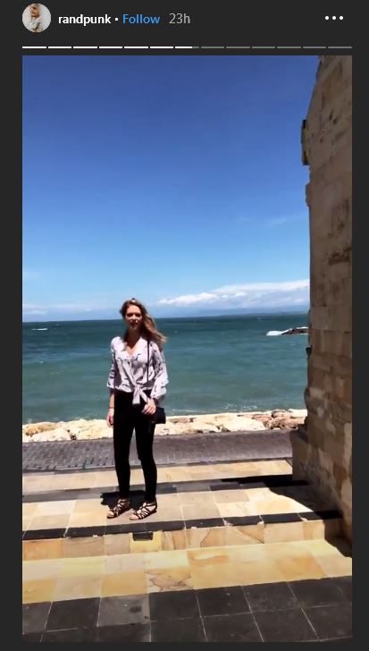 10 Momen romantis bulan madu Randy Pangalila & Chelsey di Bali