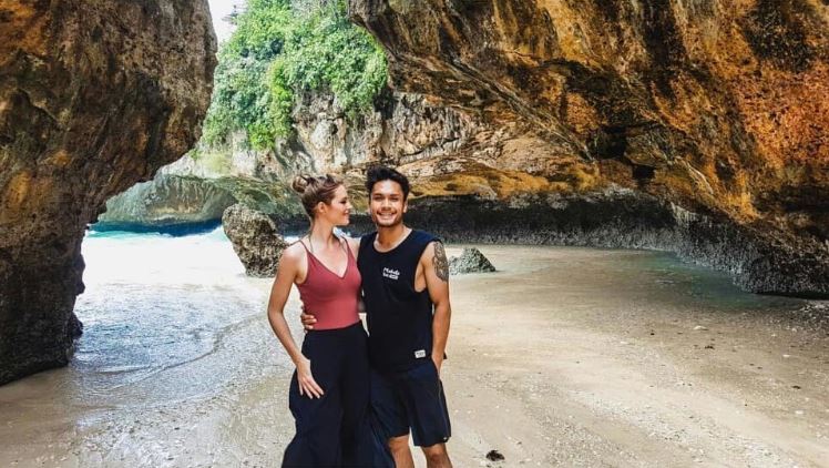 10 Momen romantis bulan madu Randy Pangalila & Chelsey di Bali