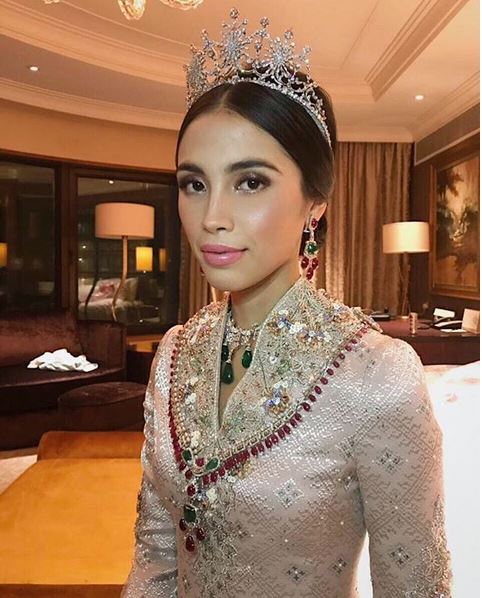 10 Foto 3 putri cantik Sultan Abdullah, Raja Malaysia yang baru