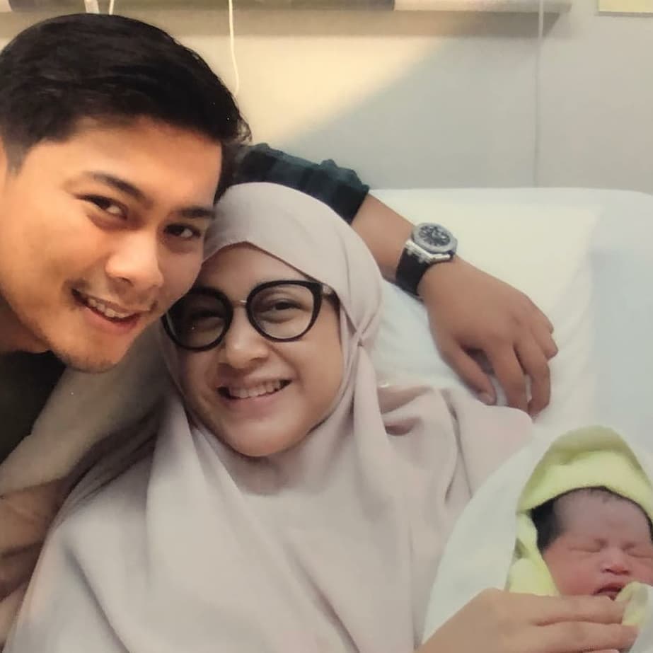 Lahirkan anak kedua, ini 8 potret menggemaskan putri Nina Zatulini