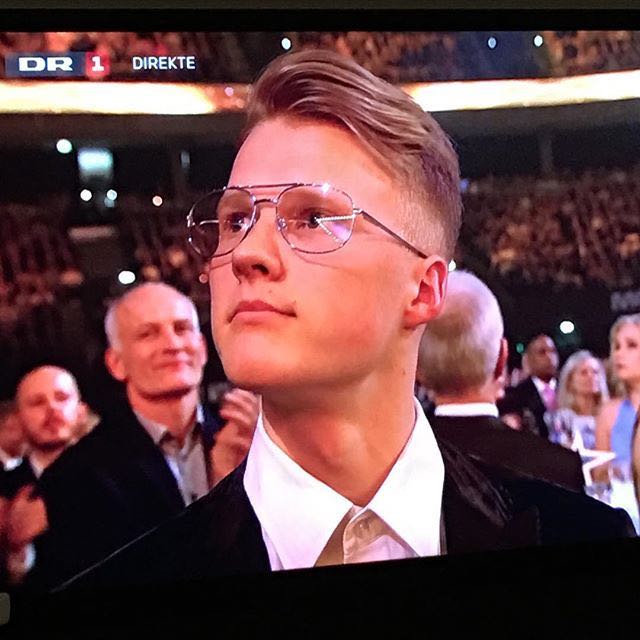 10 Pesona Anders Antonsen juara Indonesia Masters di luar lapangan