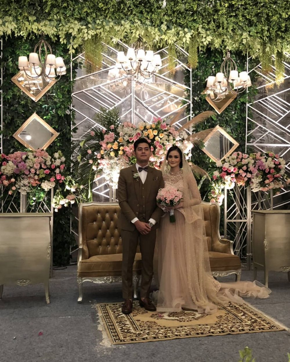 10 Momen bahagia pernikahan Miqdad Addausy dan Nadya Fricella