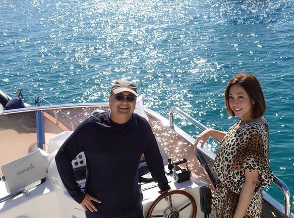 7 Momen liburan Maia Estianty dan suami di Meksiko, sewa yacht