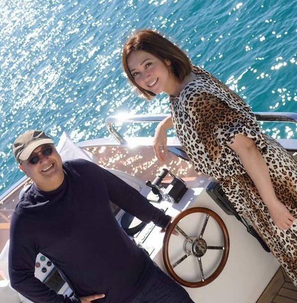 7 Momen liburan Maia Estianty dan suami di Meksiko, sewa yacht