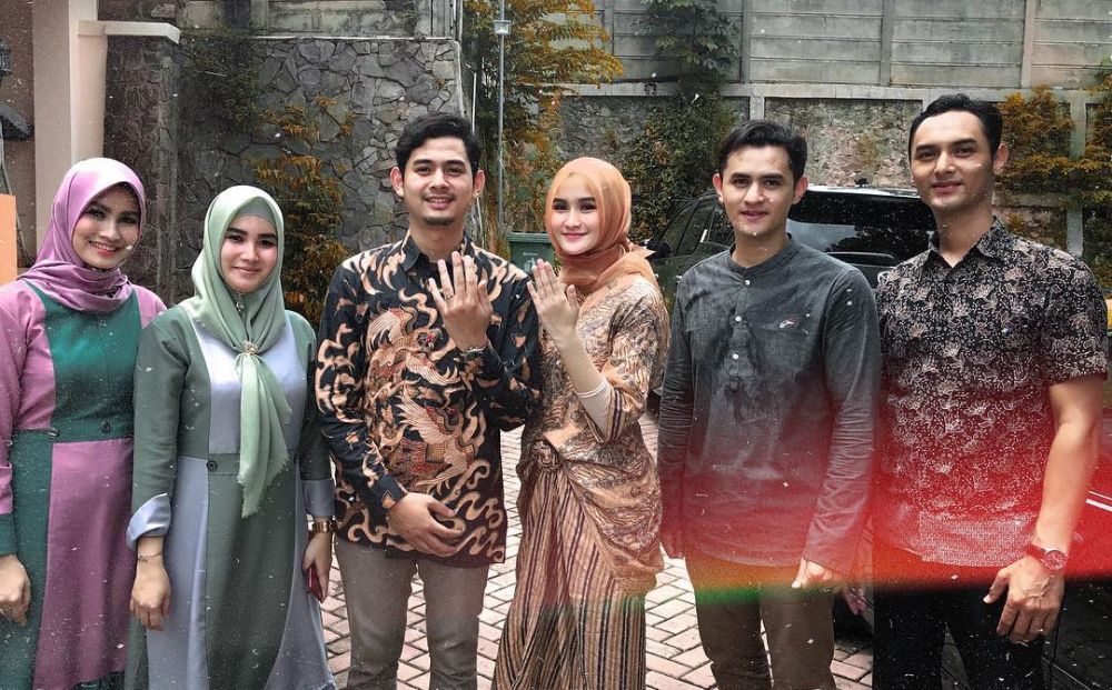 5 Fakta menarik pernikahan Miqdad Addausy dan Nadya Fricella