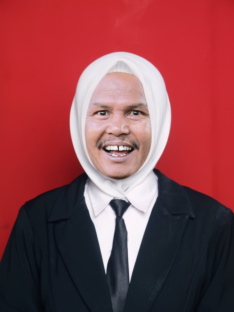 Makin viral dan kocak, ini 15 becandaan edit foto cewek tanpa jas