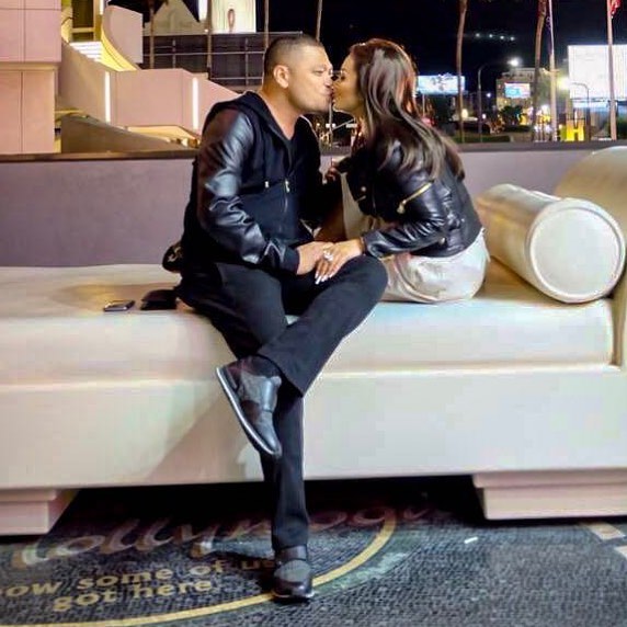 13 Momen Krisdayanti-Raul mesra di tempat umum, pernah dihujat