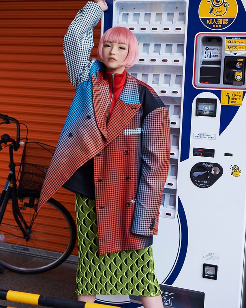 Punya paras cantik, kamu nggak akan sangka sosok asli model ini