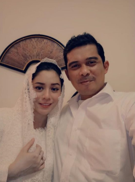 10 Potret haru kenangan Shapira Indah saat hamil anak pertama