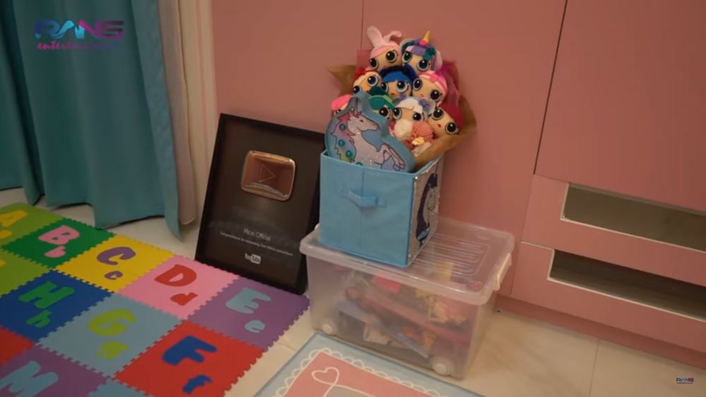 Ria Ricis miliki kamar anak di rumah, ini 7 potret ruangannya
