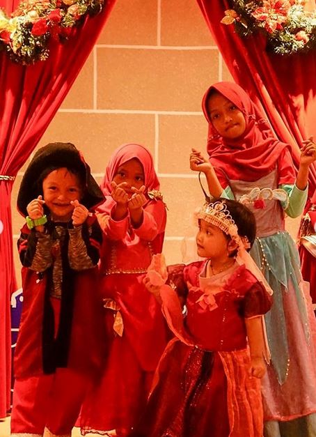 6 Potret keceriaan anak Ustaz Maulana usai ditinggal sang ibu