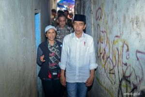 Tanggapan Jokowi untuk pengkritik proyek tol, tak mahir ekonomi