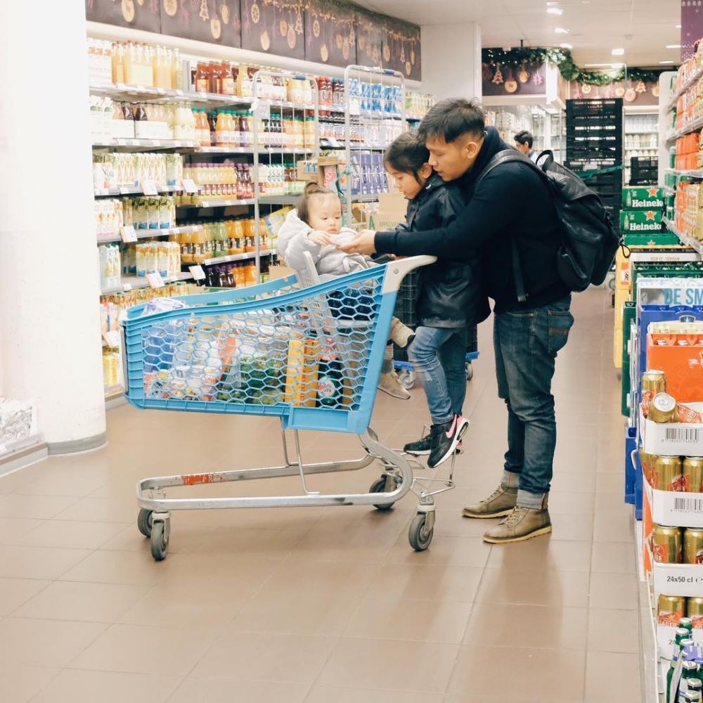 10 Potret Jordi Onsu main bareng Thalia Onsu, bukti paman idaman