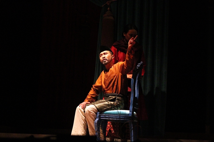 Nyanyi Sunyi Revolusi, teater tentang Amir Hamzah yang epik abis