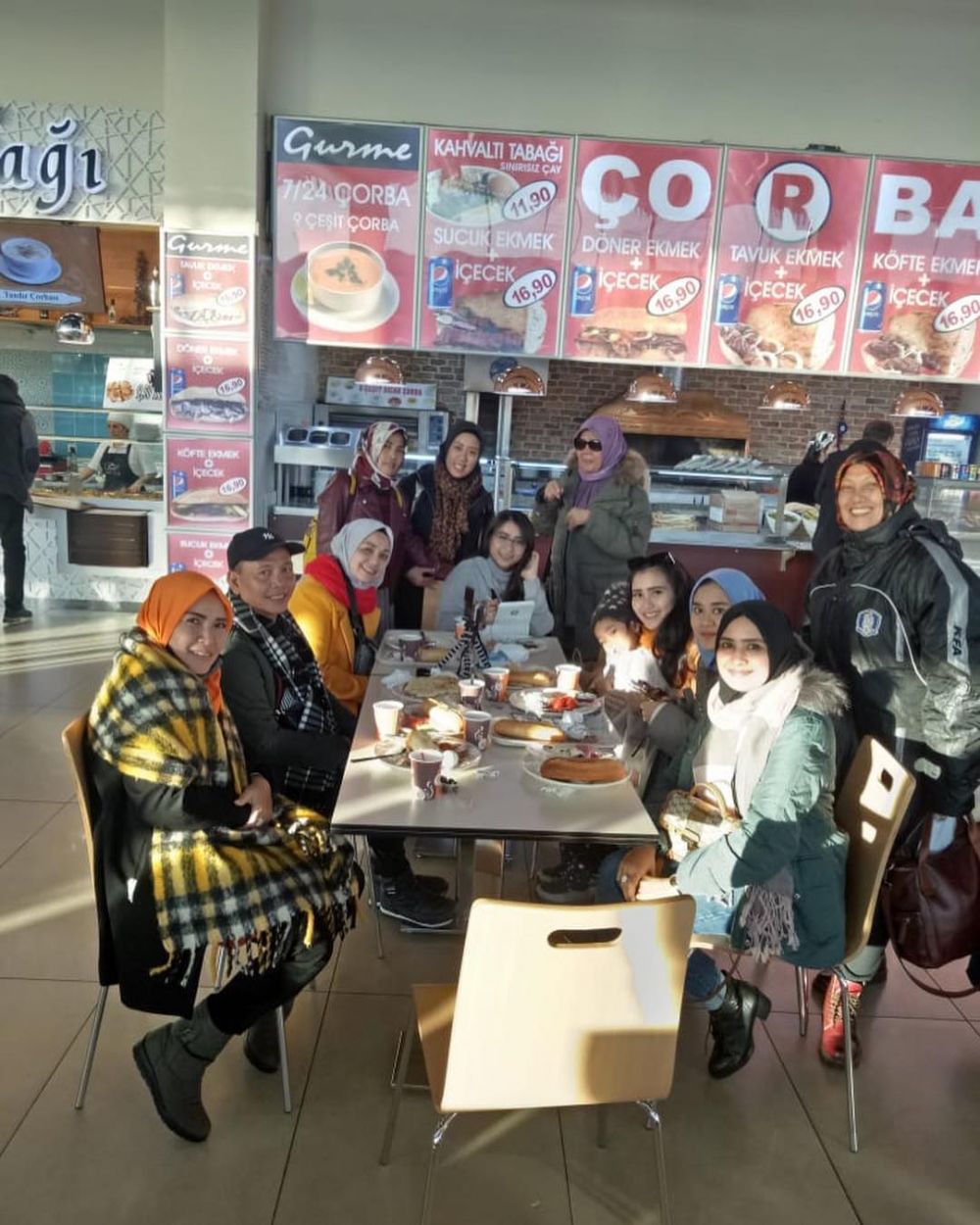 12 Momen seru Ayu Ting Ting liburan bareng keluarga di Turki