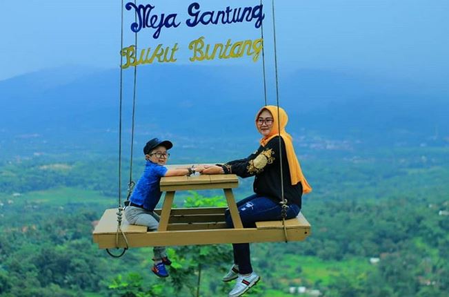 7 Potret Daus Mini dan istri liburan di Bogor, sederhana tapi hangat