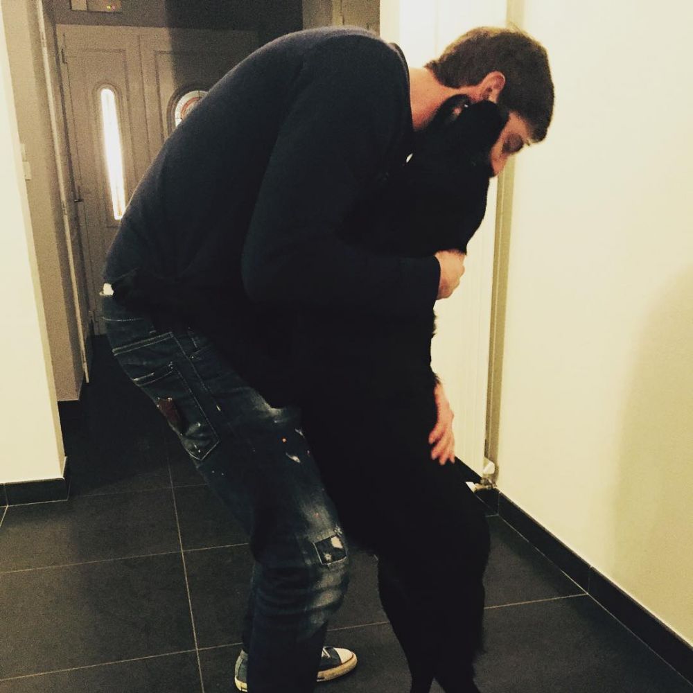 Foto haru anjing tunggu Emiliano Sala, pemain bola jasadnya hilang