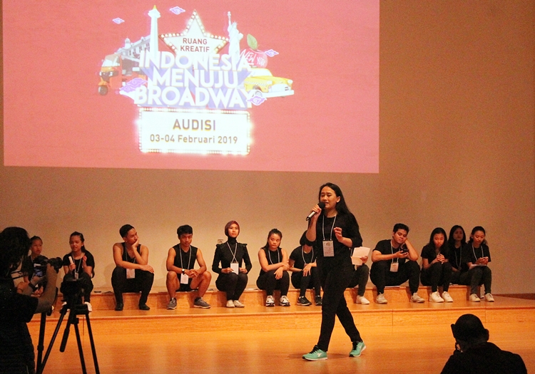 7 Fakta audisi Indonesia Menuju Broadway ini diikuti ratusan anak muda