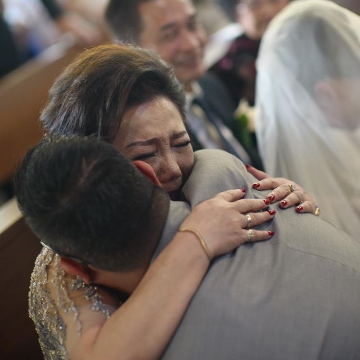 Jarang terekspos, ini 6 potret ibu kandung Gading Marten