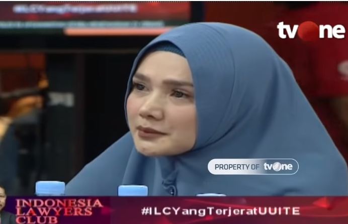 5 Momen Mulan Jameela menangis kenang Ahmad Dhani di penjara